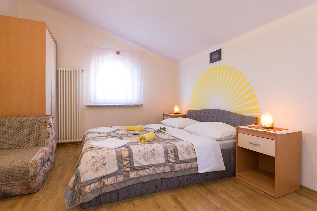 Apartments Juras Brzac Εξωτερικό φωτογραφία