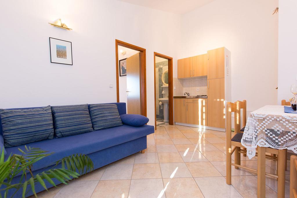 Apartments Juras Brzac Εξωτερικό φωτογραφία