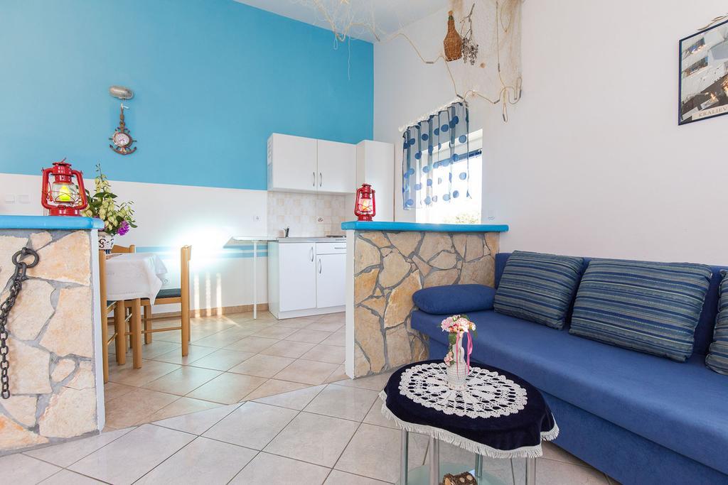 Apartments Juras Brzac Εξωτερικό φωτογραφία