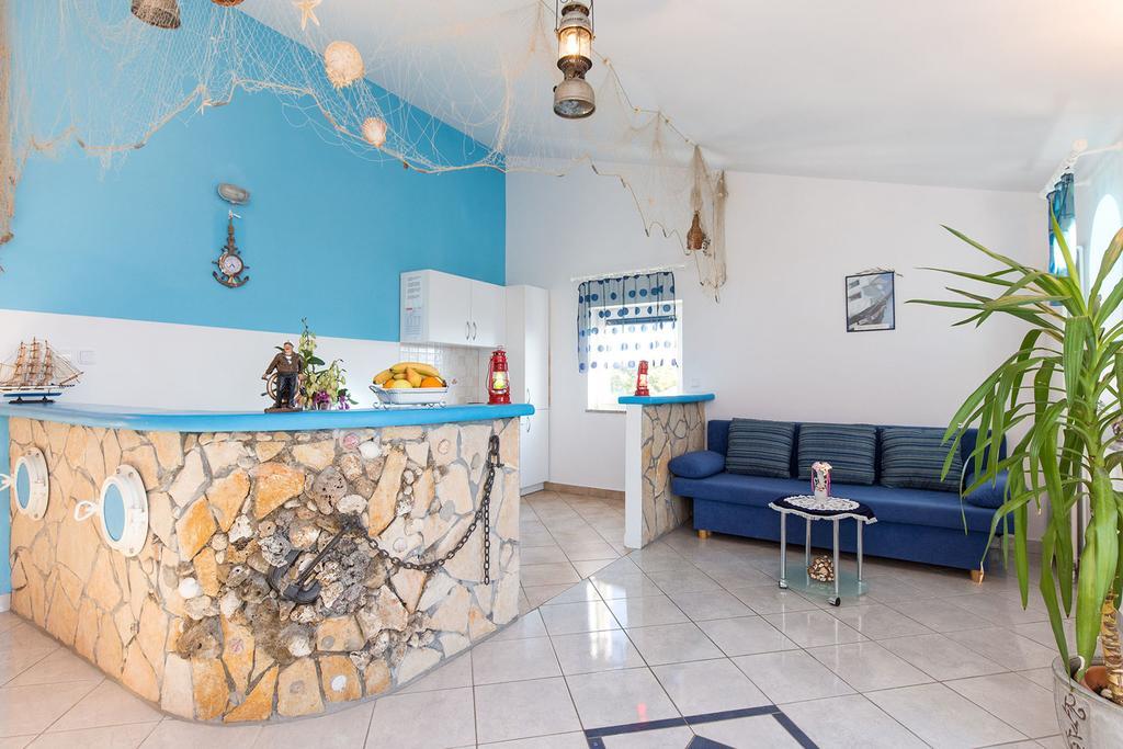 Apartments Juras Brzac Εξωτερικό φωτογραφία