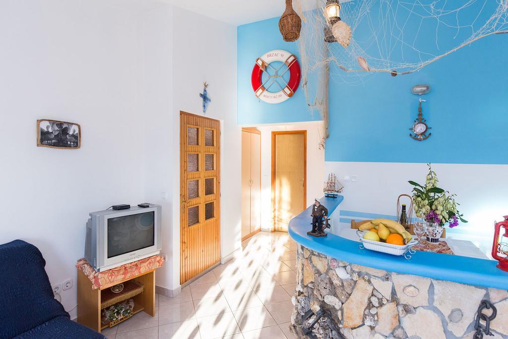 Apartments Juras Brzac Εξωτερικό φωτογραφία